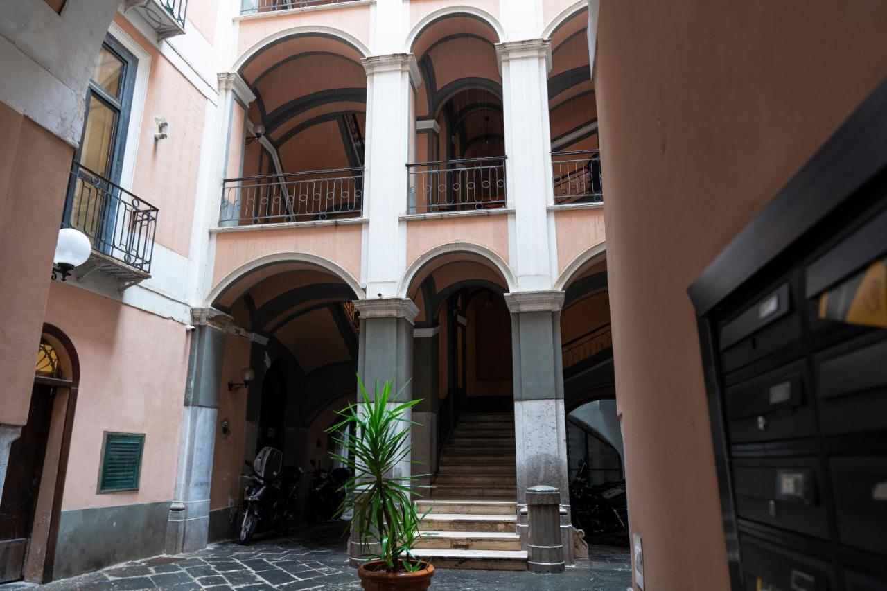 Bella Domus Suites Salerno Exterior photo