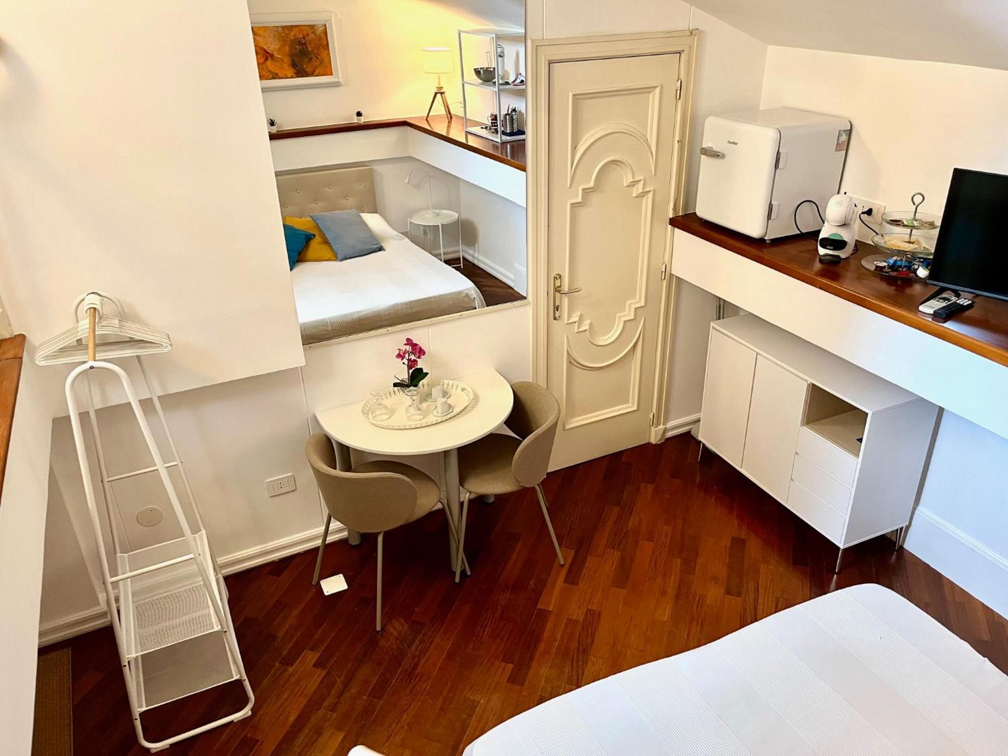 Bella Domus Suites Salerno Exterior photo